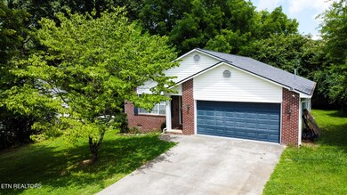 1014 Everett Ave-02