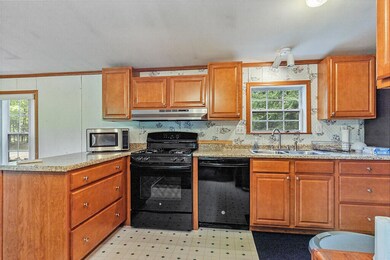 26 Rutabeggar Ln, Farmingdale, ME 04344 - photo 6