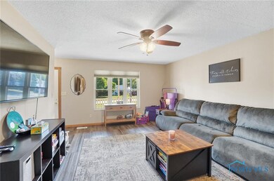 126 Hillcrest Ave, Findlay, OH 45840 - photo 3