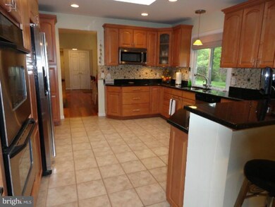 2307 Melinda Dr, Owings Mills, MD 21117 - photo 6