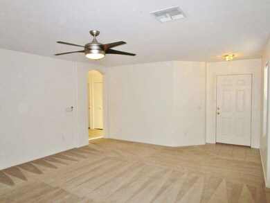 05 Family Room V1