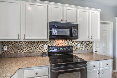 KITCHEN 8