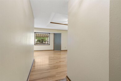 4535 W La Casa