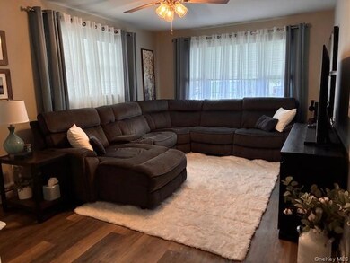 99 Forrest Ave, Shirley, NY 11967 - photo 5