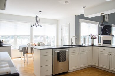 42 Buckingham Dr, Londonderry, NH 03053 - photo 7