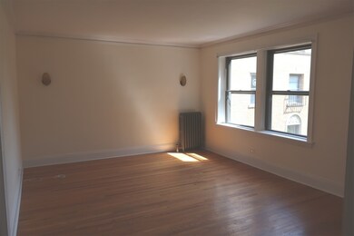 132 N Haven Rd unit 2W, Elmhurst, IL 60126 - photo 2