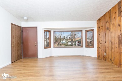 Living Room_KI_IMG_2291-SMALL