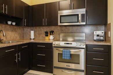 Hillcrest East Number 26 unit 912, Hollywood, FL 33021 - photo 4