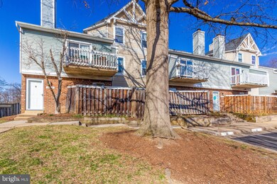 4376 Pembrook Village Dr unit 82, Alexandria, VA 22309 - photo 3