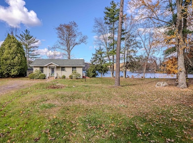 136 Cones Point Rd, Poultney, VT 05764 - photo 4