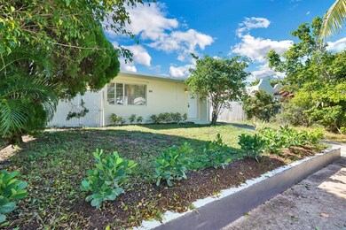 924 38th St, West Palm Beach, FL 33407 - photo 2