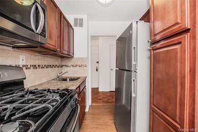 3131 Grand Concourse unit 5D, Bronx, NY 10468 - photo 7