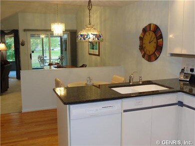 Kitchen Dining Eat in Kitchen area