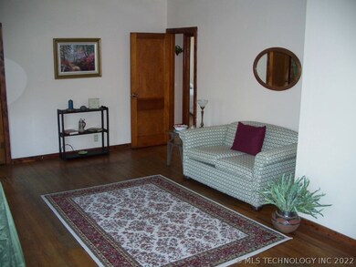 712 N Broadway St, Cleveland, OK 74020 - photo 5