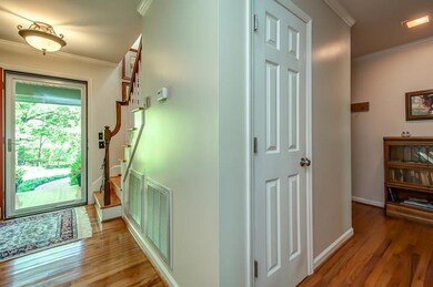 Looking back to the entry way.