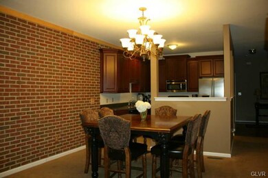 5243 Spring Ridge Dr E, Macungie, PA 18062 - photo 4