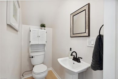 Convenient 1st floor half BA is a rarity for Lakewood!