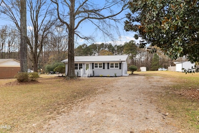 2806 Kendale Dr, Sanford, NC 27332 - photo 6