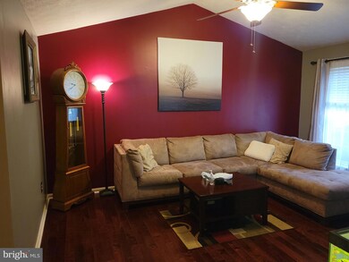 205 Land Or Dr, Ruther Glen, VA 22546 - photo 2