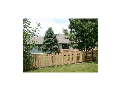 901 SW Georgetown Dr, Lees Summit, MO 64082 - photo 4