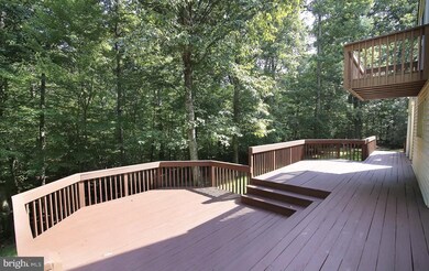 8439 Lee Alan Dr, Fairfax Station, VA 22039 - photo 4