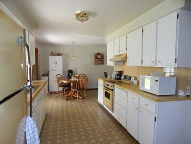 04 Kitchen