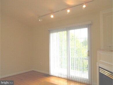 200 N Wayne Ave unit 12, Wayne, PA 19087 - photo 4