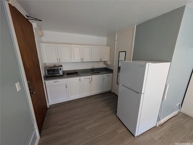 Century Center unit 606, Honolulu, HI 96826 - photo 3