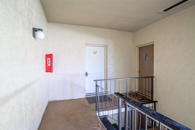 3236 S Semoran Blvd unit 22, Orlando, FL 32822 - photo 2