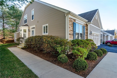 128 Camden Ct, South Kingstown, RI 02879 - photo 4