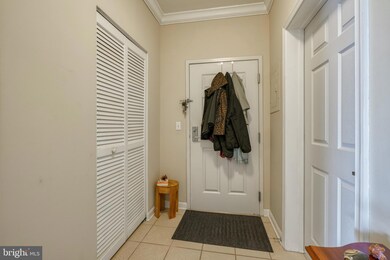 23 Pierside Dr unit 316, Baltimore, MD 21230 - photo 5