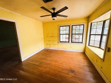 1635 Hollywood Blvd, Biloxi, MS 39531 - photo 4