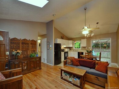 22 Harmon Cir, Asheville, NC 28803 - photo 6