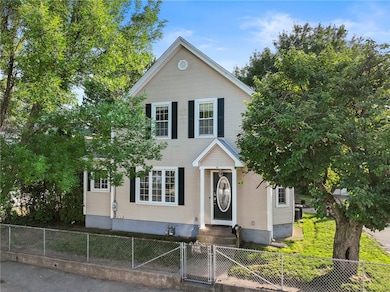 41 Arch St, Pawtucket, RI 02860 - photo 3