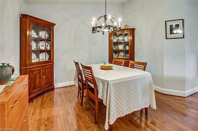 933 Macon St, Asheboro, NC 27203 - photo 6