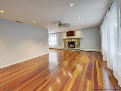 15 Maggies Way unit 1, Poughkeepsie, NY 12601 - photo 3