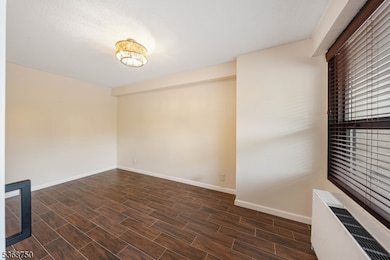 2 Claridge Dr unit 1GE, Verona, NJ 07044 - photo 7