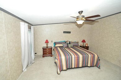 17601 Willow Pond Rd, Alvin, TX 77511 - photo 5