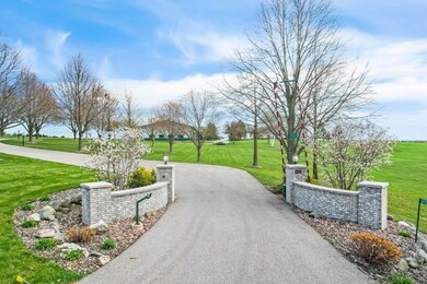 5695 Whalen Rd, Fitchburg, WI 53575 - photo 6