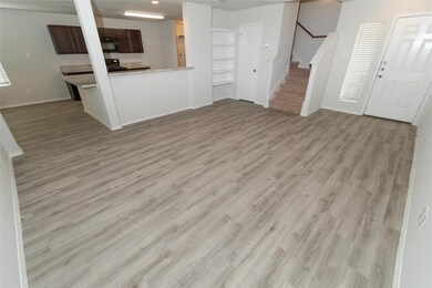 8806 Wilkins Oaks Dr, Houston, TX 77028 - photo 2