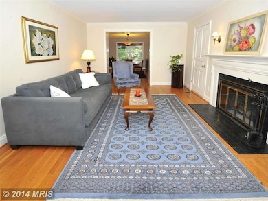 7913 Chelton Rd, Bethesda, MD 20814 - photo 7