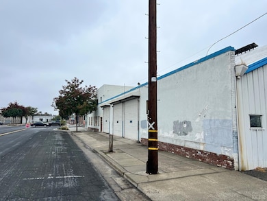 203 E 7th St, Hanford, CA 93230 - photo 7