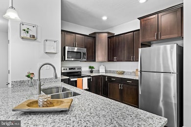 1014 Admiral Ln unit 116, Hanover, PA 17331 - photo 6