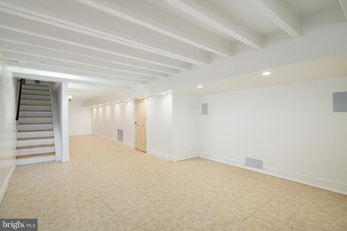 2334 Reed St, Philadelphia, PA 19146 - photo 7