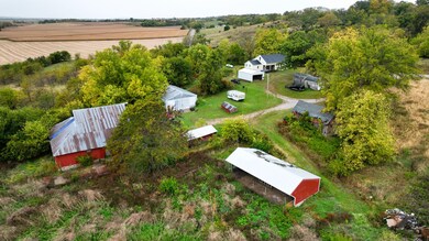 1370 79th Street Trail, Belle Plaine, IA 52208 - photo 4