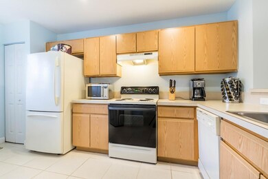 1920 Lakeview Dr W-4