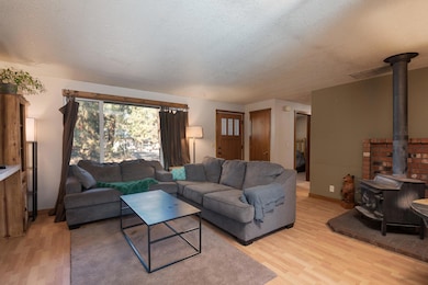 60856 Windsor Dr, Bend, OR 97702 - photo 3