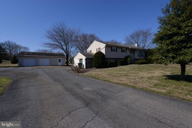 12 Mark Dr, Pottstown, PA 19465 - photo 2