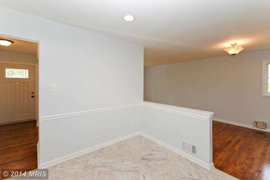 6013 Mustang Dr, Riverdale, MD 20737 - photo 7