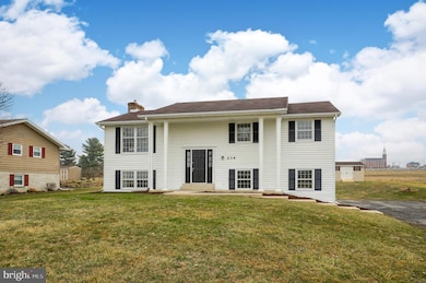 234 E Spruce St, New Holland, PA 17557 - photo 3